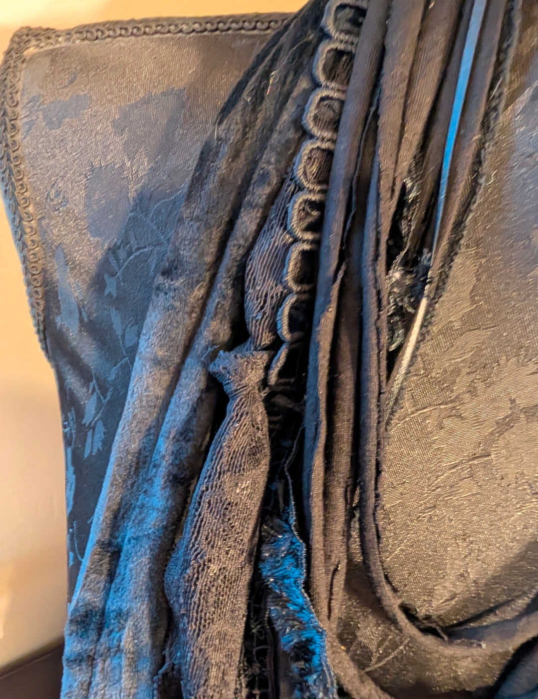 Victorian Jet, Trad. Goth Design Handmade Infinity Scarf